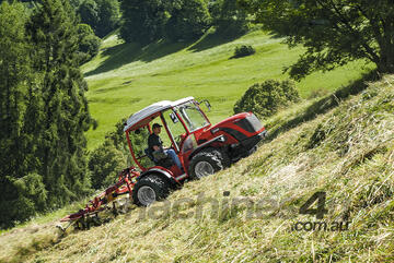 Antonio Carraro Hydrostatic 4WD 75hp Tractor: TTR 7600 Infinity