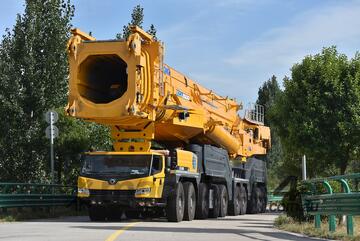 XCMG 2600t All Terrain Crane XCA2600 for sale